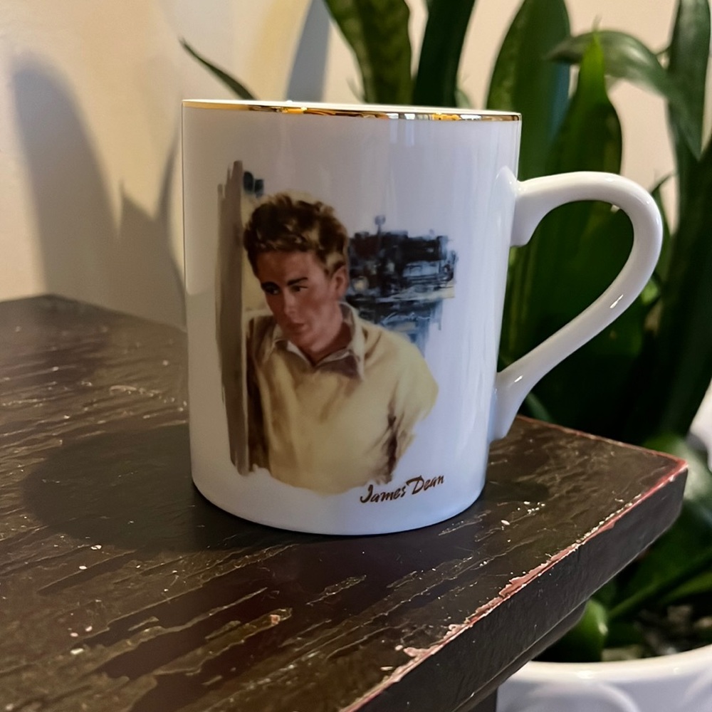 Vintage James Dean collection “Jimmy” by Nostalgia Collectibles 10oz mug